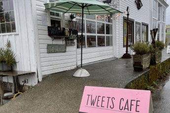 Tweets Cafe